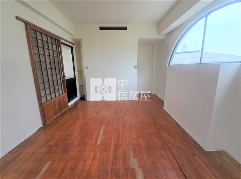 教育大學雙子星4房雙平車房屋室內格局與周邊環境