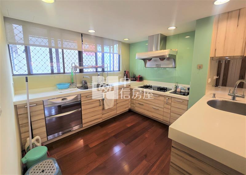 教育大學雙子星4房雙平車房屋室內格局與周邊環境