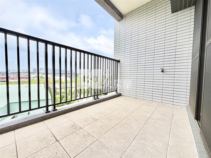 櫻花知殷4房雙平車房屋室內格局與周邊環境