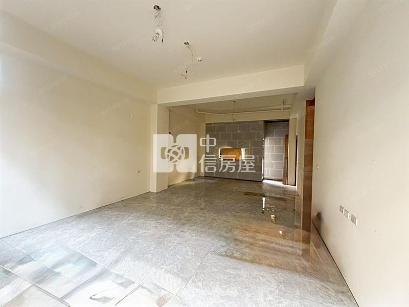 潭子大面寬電梯別墅房屋室內格局與周邊環境