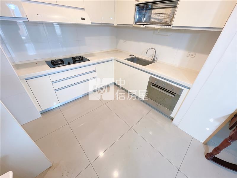 南區大慶富宇悠森學四改三平車房屋室內格局與周邊環境