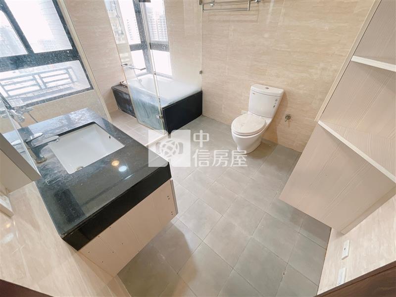 南區大慶富宇悠森學四改三平車房屋室內格局與周邊環境