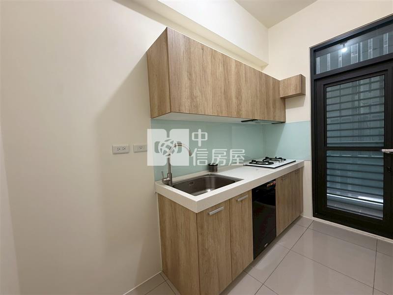 J22 宜蘭人文首富NO.40 二房【新莊中央加盟店】房屋室內格局與周邊環境