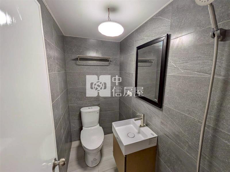 精品國宅頂樓景觀戶房屋室內格局與周邊環境