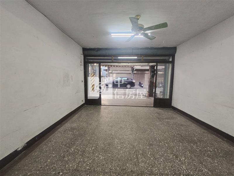 龍潭建國路邊間透天店面房屋室內格局與周邊環境