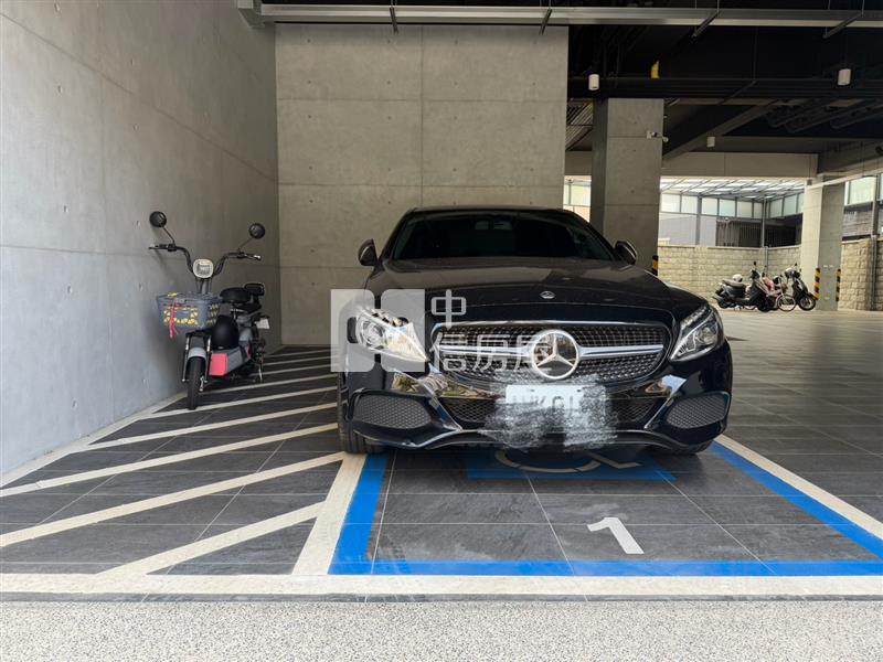 大遠百3年屋3房+超大車位房屋室內格局與周邊環境