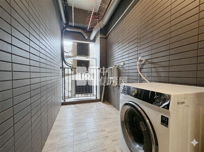 大遠百3年屋3房+超大車位房屋室內格局與周邊環境