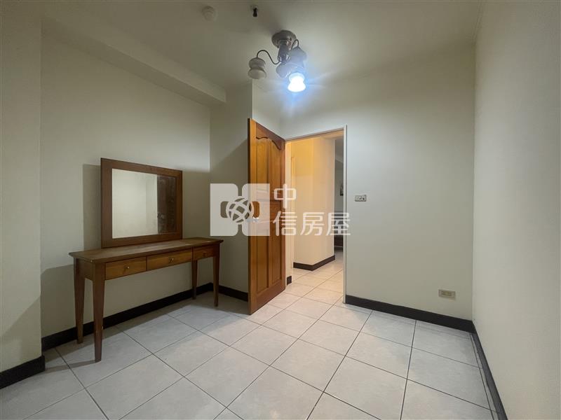 台北新都雅典2房車房屋室內格局與周邊環境