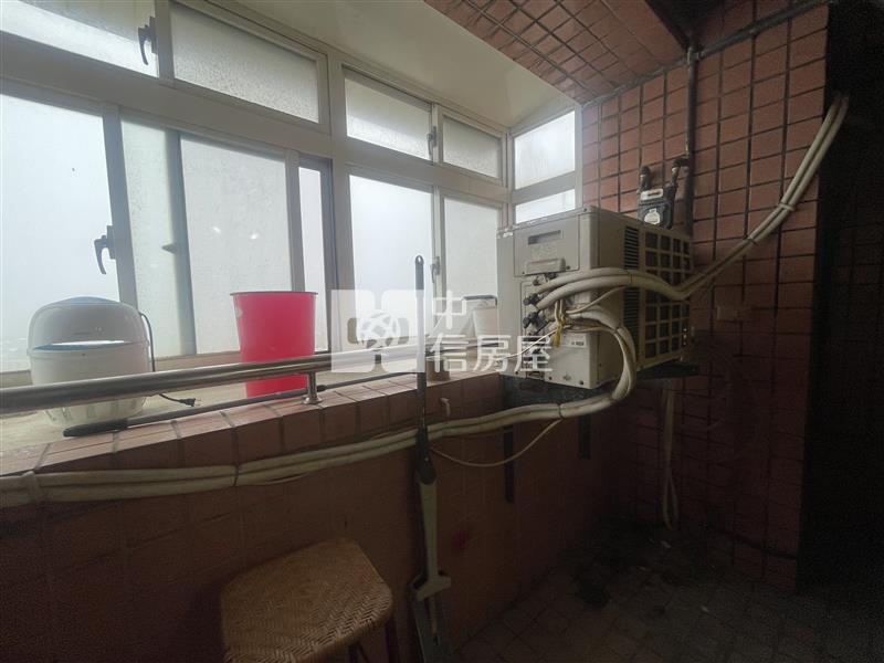 台北新都雅典2房車房屋室內格局與周邊環境