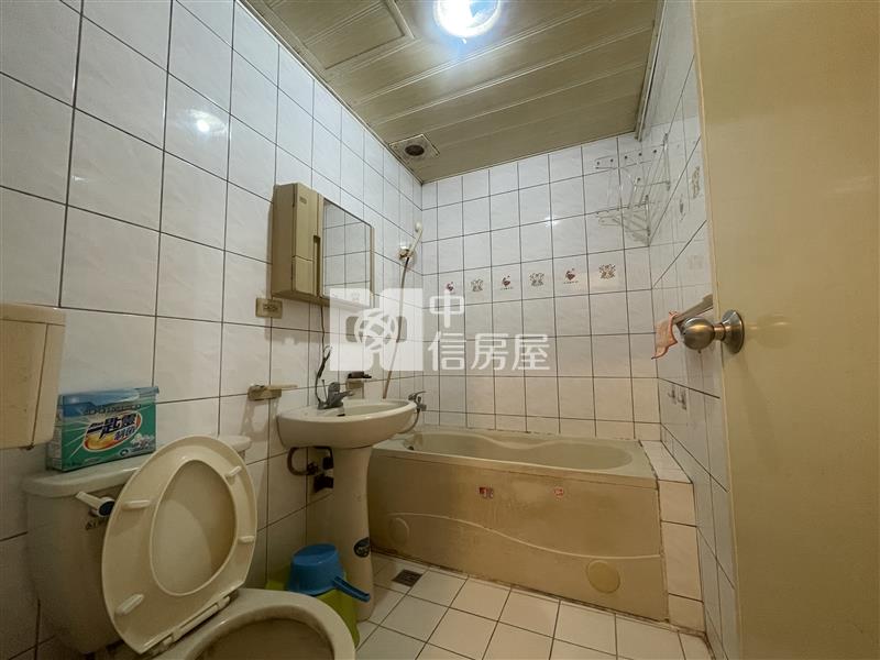 台北新都雅典2房車房屋室內格局與周邊環境