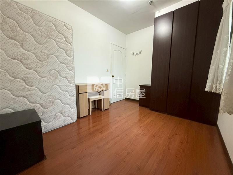 大慶夜市旁中山醫十三期震後美三房平車房屋室內格局與周邊環境