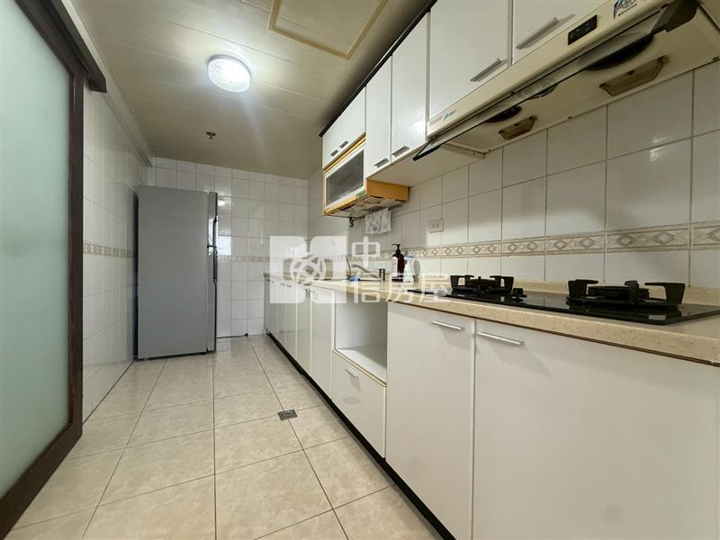 大慶夜市旁中山醫十三期震後美三房平車房屋室內格局與周邊環境