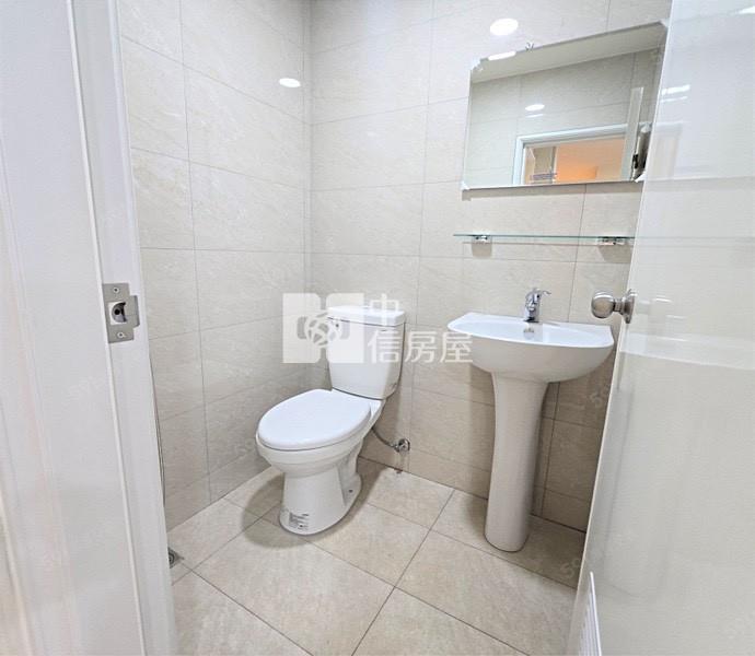 北區文心中清捷運站旁低總價整理三房房屋室內格局與周邊環境