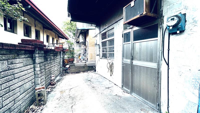 大里正15米路店面房屋室內格局與周邊環境