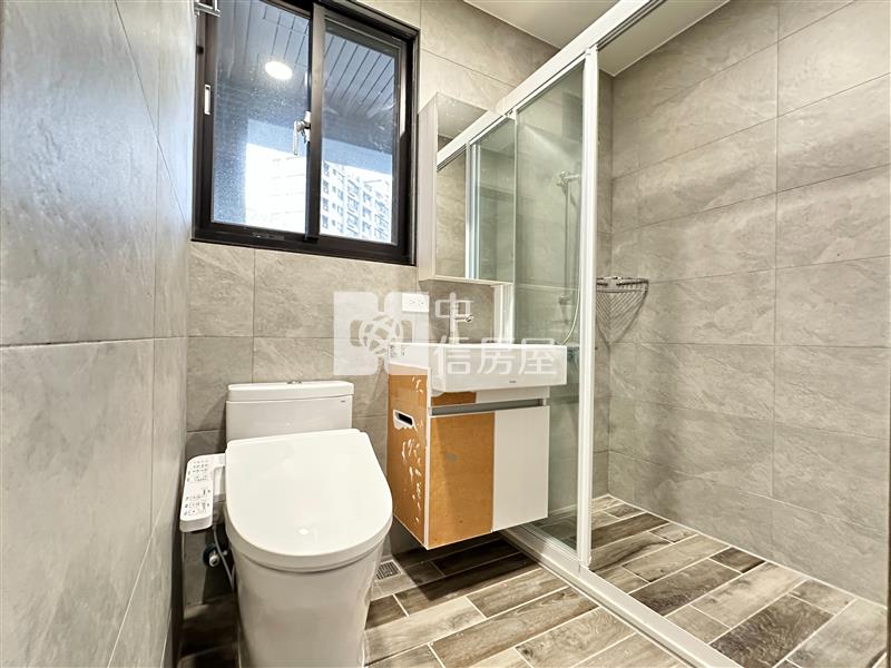 【奔馳】德億伊沐一樓住店+車位房屋室內格局與周邊環境