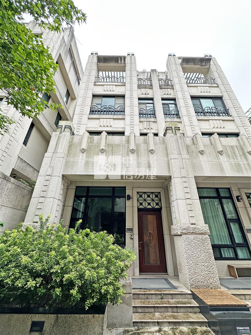 獨家!近漢神百貨電梯別墅房屋室內格局與周邊環境