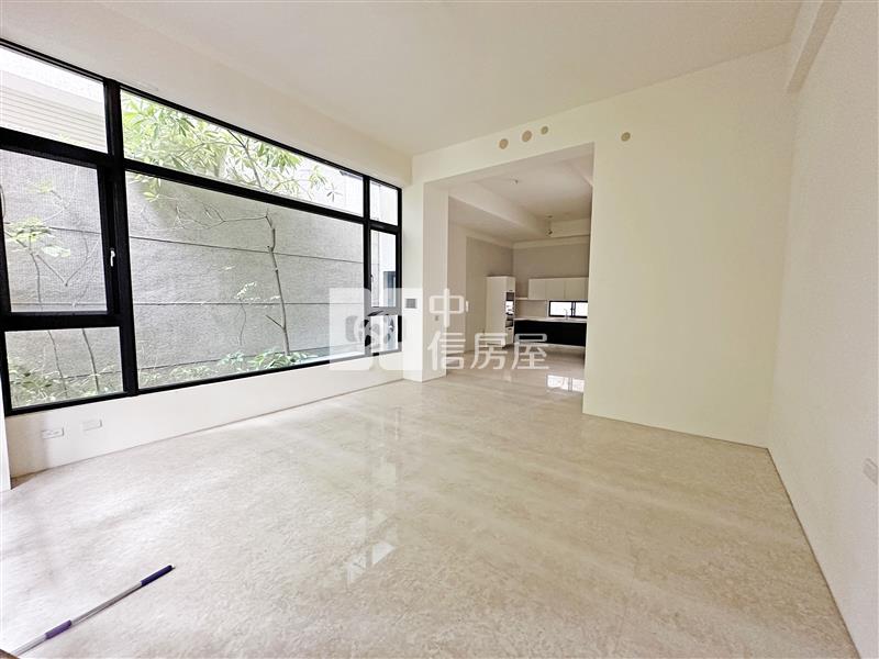 獨家!近漢神百貨電梯別墅房屋室內格局與周邊環境