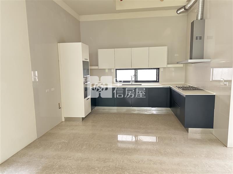 獨家!近漢神百貨電梯別墅房屋室內格局與周邊環境