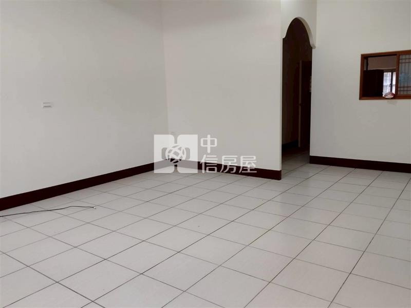 觀音忠愛莊前庭透天房屋室內格局與周邊環境