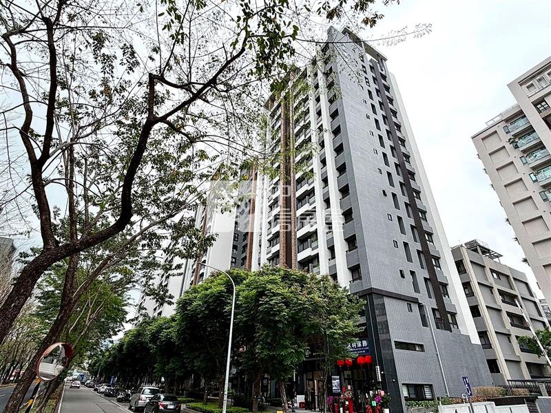 鴻邑璞真百萬裝潢 三改二房附平車房屋室內格局與周邊環境