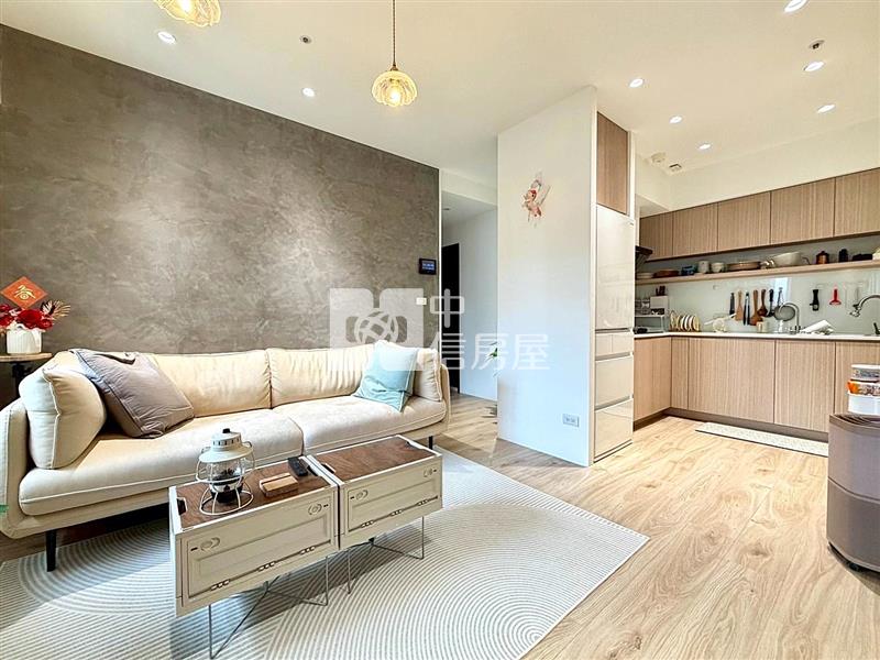 鴻邑璞真百萬裝潢 三改二房附平車房屋室內格局與周邊環境