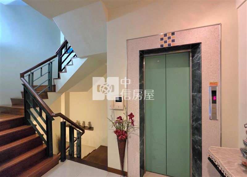 美術館靜謐電梯透天稀有釋出房屋室內格局與周邊環境