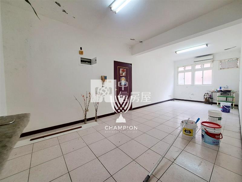 【冠軍】大慶前區低總價明亮三房房屋室內格局與周邊環境