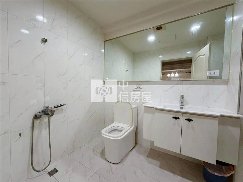 復國四季華廈3房明亮有車位房屋室內格局與周邊環境