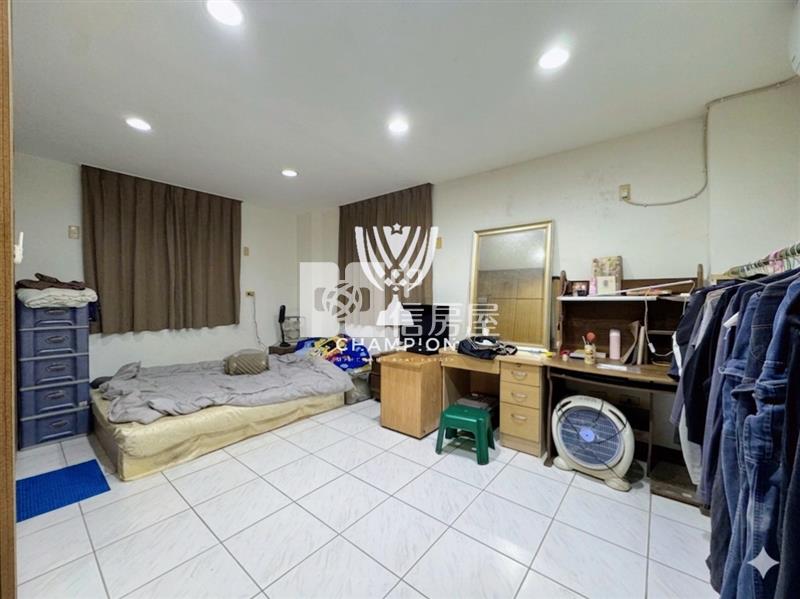 【冠軍商仲】瑞士山莊一樓房屋室內格局與周邊環境