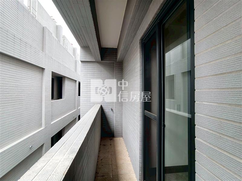 臨路角間大坪數電梯豪宅別墅房屋室內格局與周邊環境