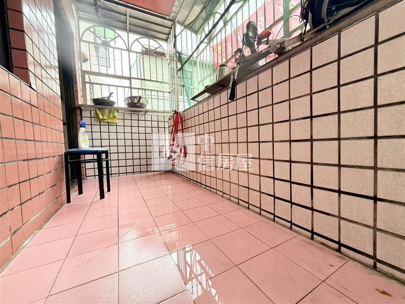 低總價3房平面車位房屋室內格局與周邊環境