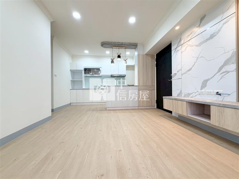 北平商圈低總價兩房車位房屋室內格局與周邊環境