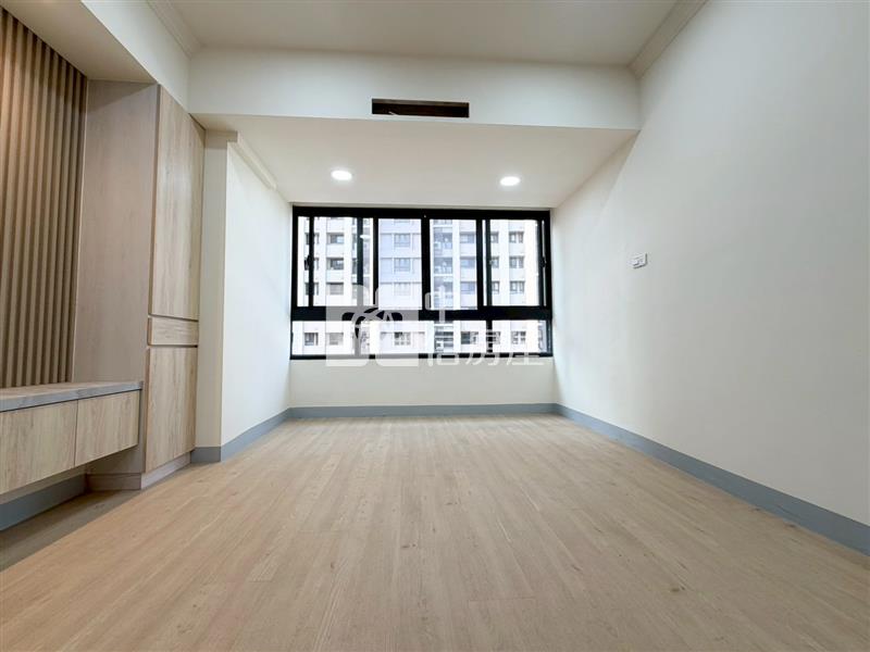 北平商圈低總價兩房車位房屋室內格局與周邊環境