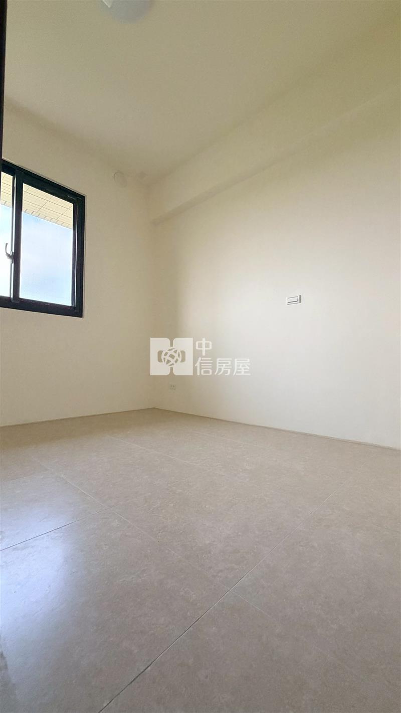 全新四房雙車電梯別墅房屋室內格局與周邊環境