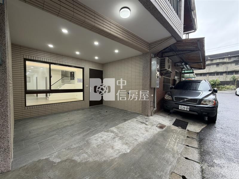 平鎮南勢重劃區整新車庫停車美透天房屋室內格局與周邊環境