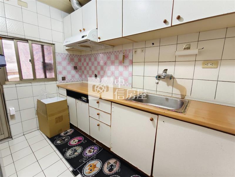 內壢環中商圈舒適寬敞電梯美2房房屋室內格局與周邊環境