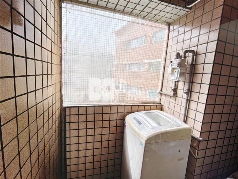 內壢環中商圈舒適寬敞電梯美2房房屋室內格局與周邊環境