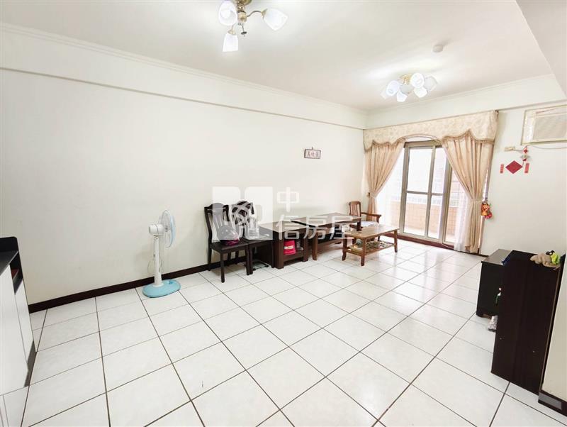 內壢環中商圈舒適寬敞電梯美2房房屋室內格局與周邊環境