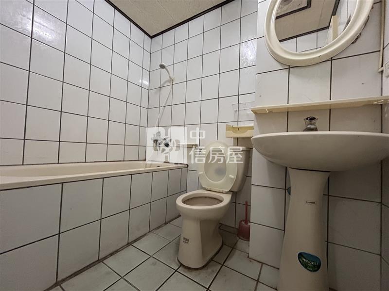 草漯十全路/電梯整新大三房房屋室內格局與周邊環境