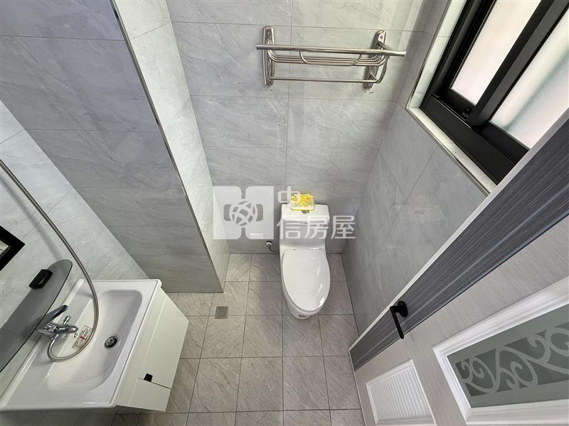 【安家】翡翠宮廷一樓2房大露臺房屋室內格局與周邊環境