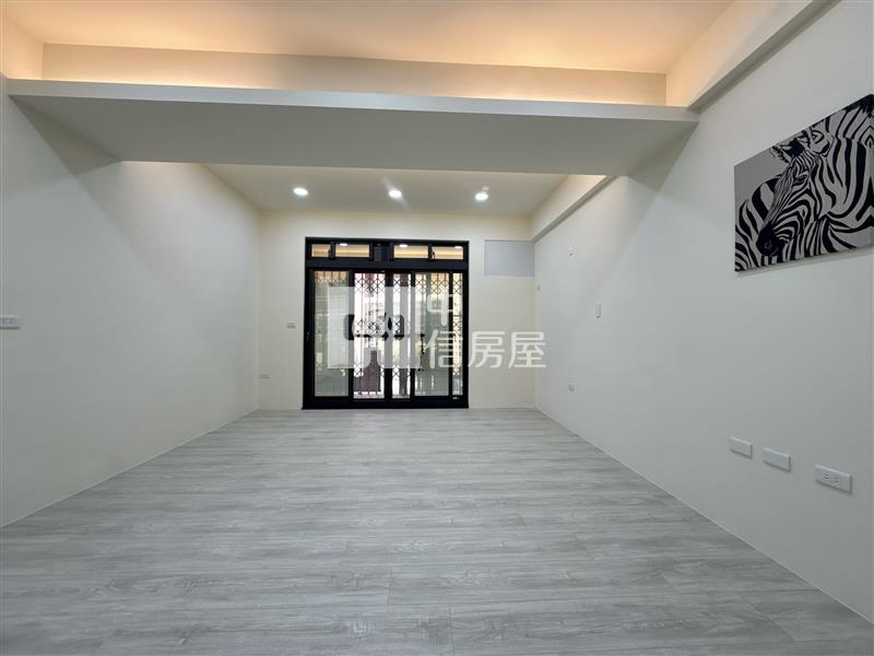 【安家】翡翠宮廷一樓2房大露臺房屋室內格局與周邊環境