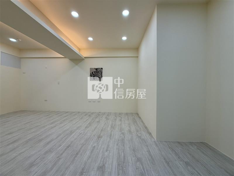 【安家】翡翠宮廷一樓2房大露臺房屋室內格局與周邊環境