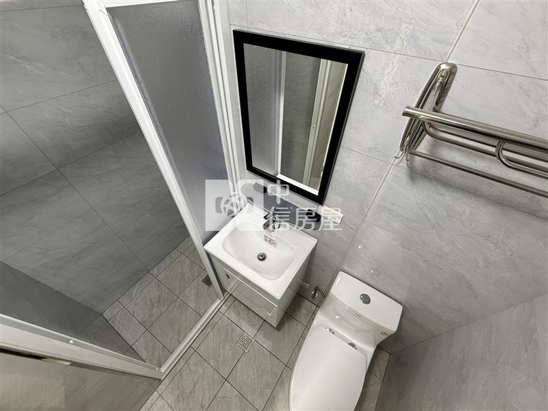 【安家】翡翠宮廷一樓2房大露臺房屋室內格局與周邊環境