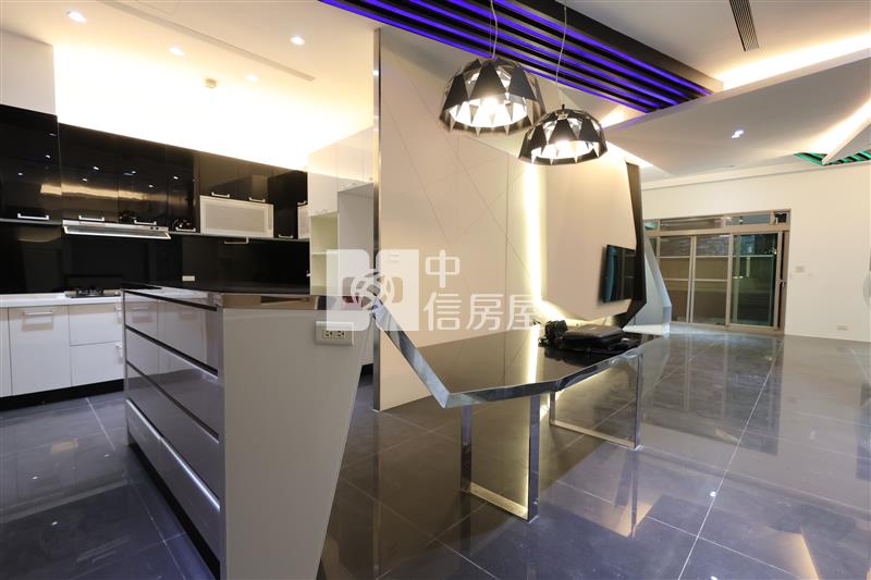 【安家】巴黎春天一樓挑高裝潢四房車房屋室內格局與周邊環境