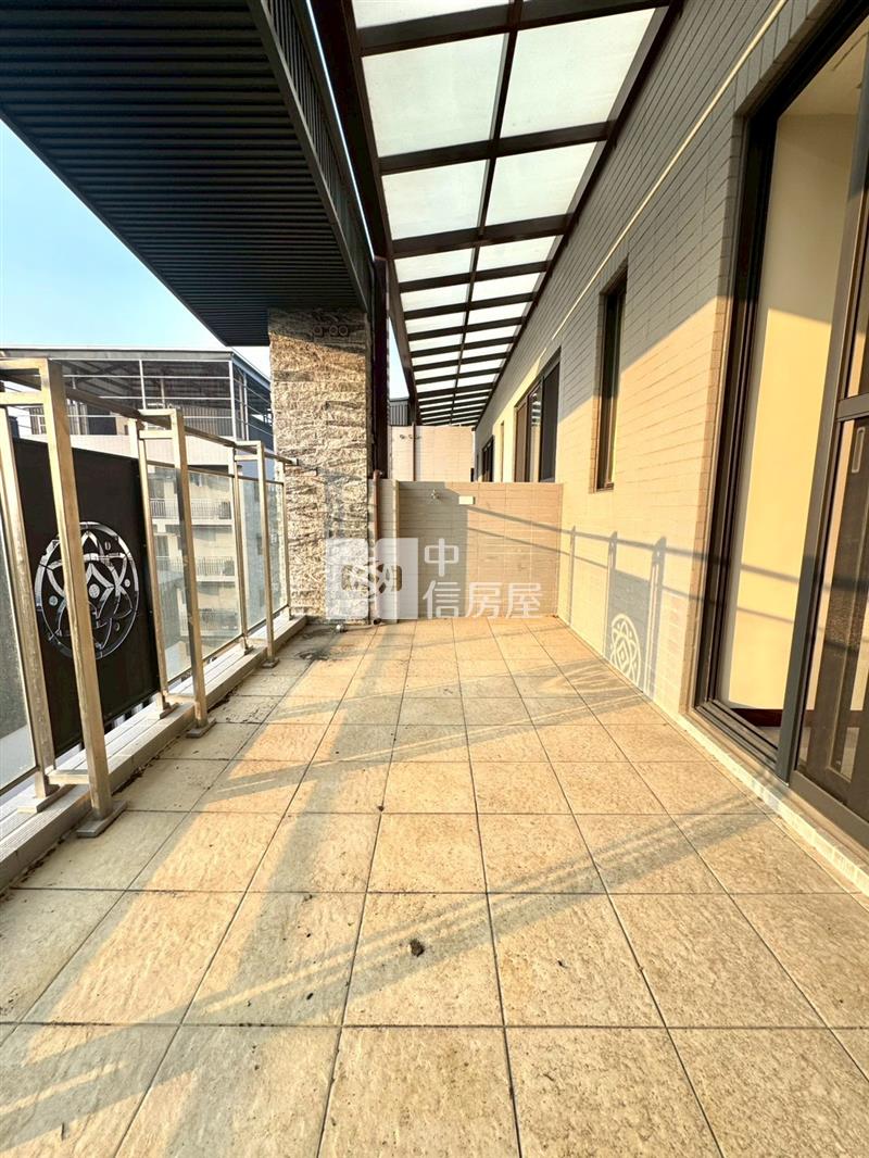 潭子弘文中學最便宜全新雙車電梯別墅房屋室內格局與周邊環境