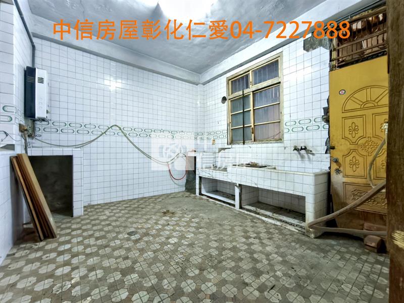 彰美路特力屋旁透天房屋室內格局與周邊環境