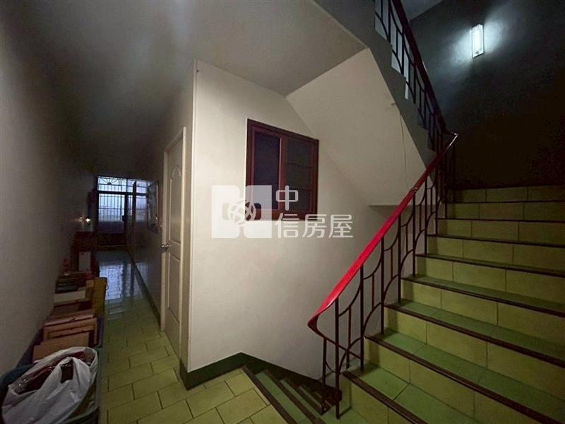 體育園區透天店面房屋室內格局與周邊環境