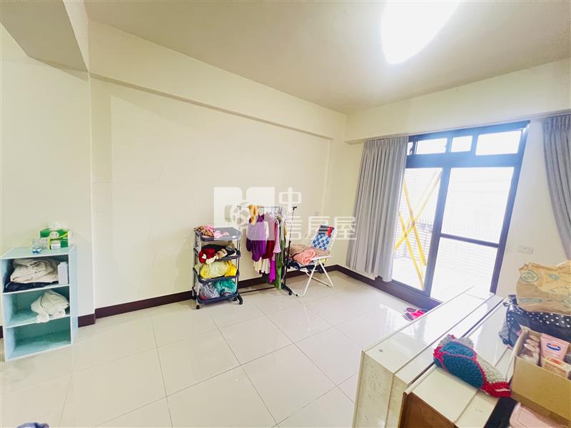 義成商圈旁收租店住房屋室內格局與周邊環境