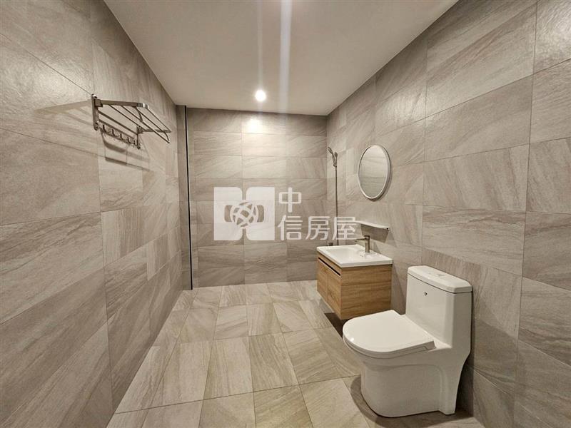 德興路全新整理優質別墅房屋室內格局與周邊環境