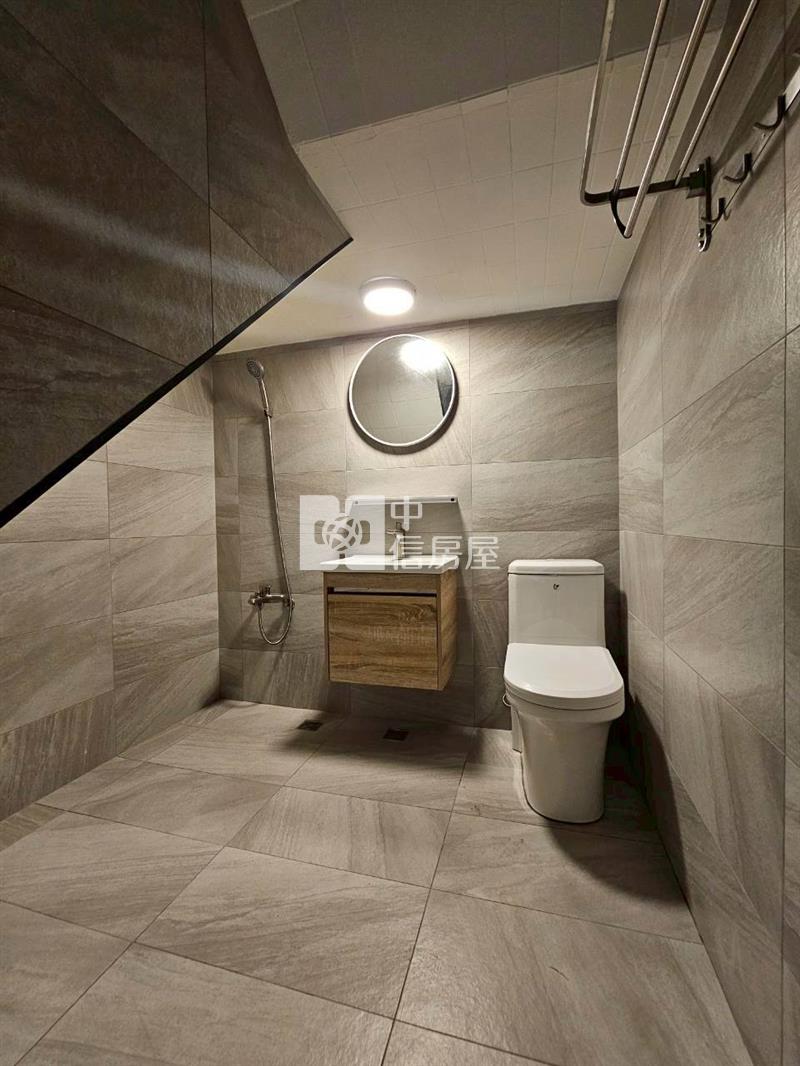 德興路全新整理優質別墅房屋室內格局與周邊環境